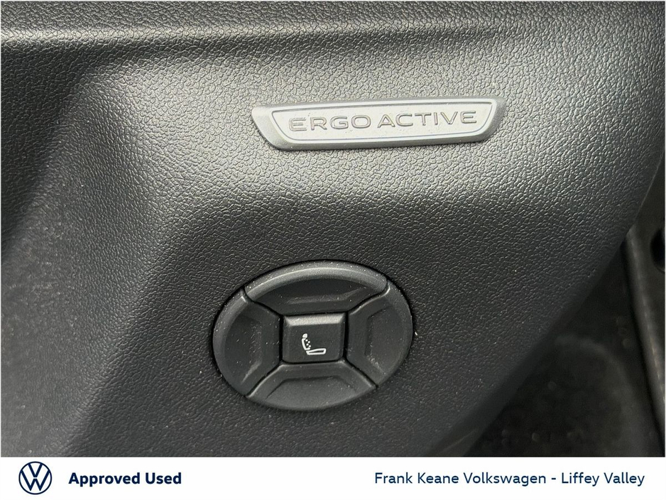 2024 Volkswagen Tiguan - image 24