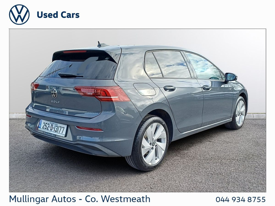 2025 Volkswagen Golf - image 14