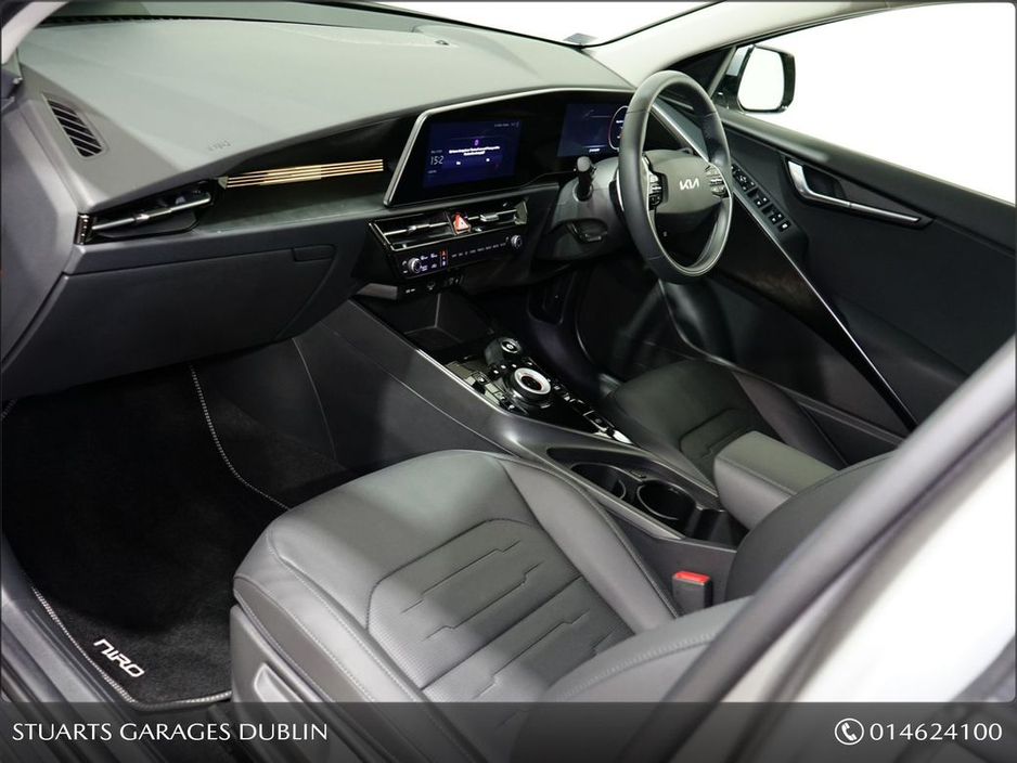 2025 Kia Niro - image 12