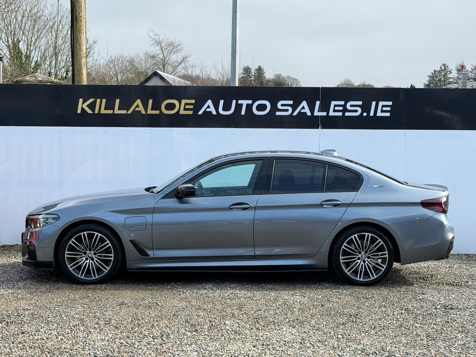 2018 BMW 5 Series - image 4