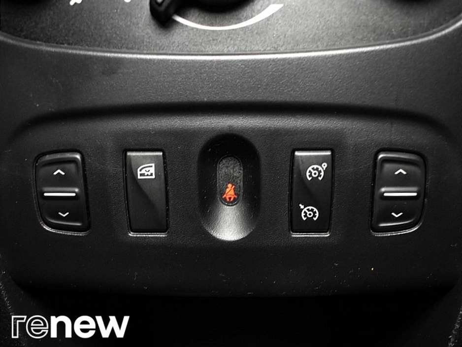 2015 Dacia Sandero 1.2 16V 75 SIGNATURE €8,900