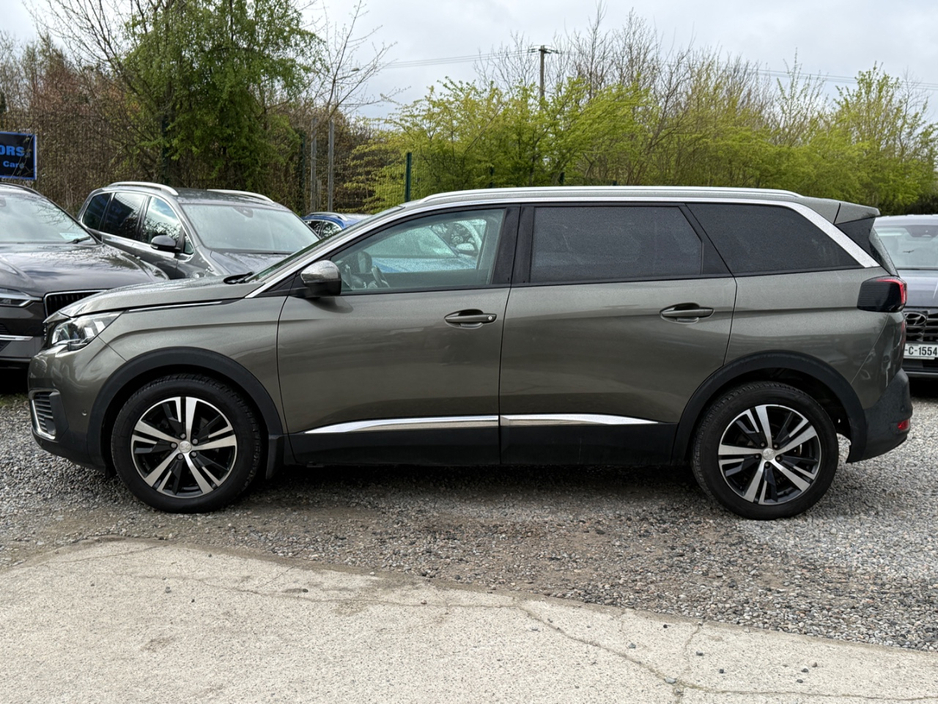 2018 Peugeot 5008 - image 6