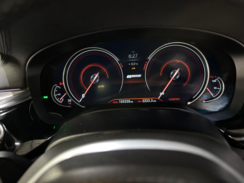 2018 BMW 5 Series - image 21