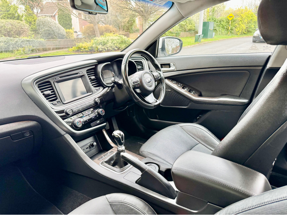 2015 Kia Optima - image 16