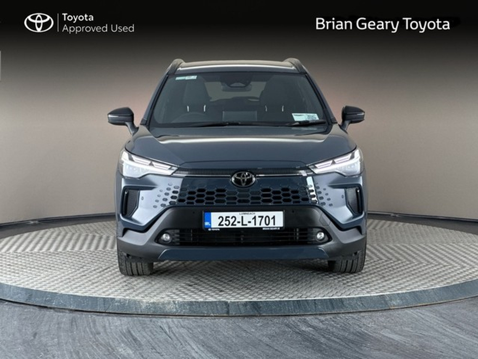 2025 Toyota Corolla Cross - image 5