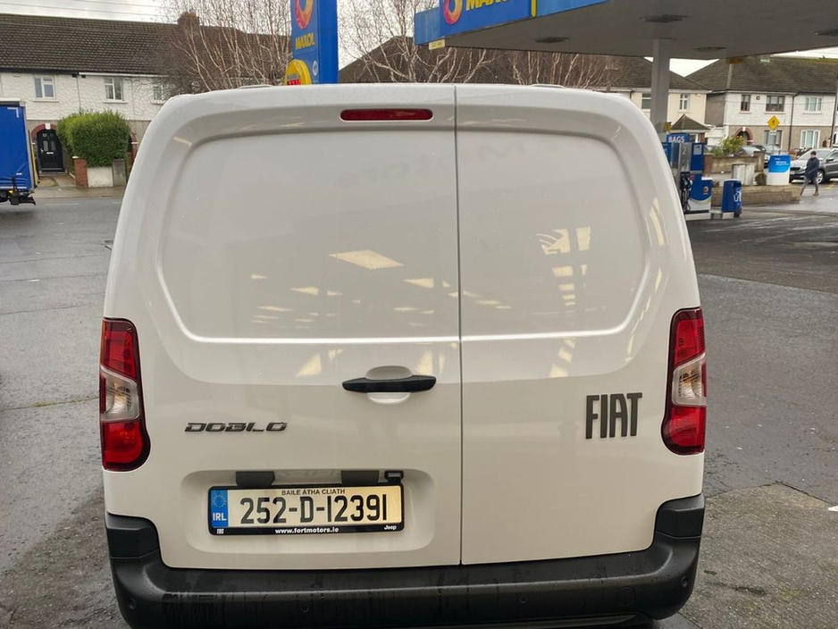 2025 Fiat Doblo SWB 1.5 100HP 650KG 4DR €21,450
