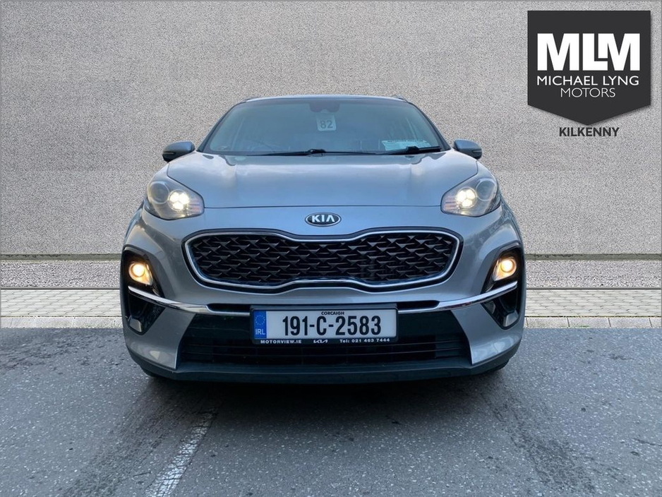 2019 Kia Sportage - image 2