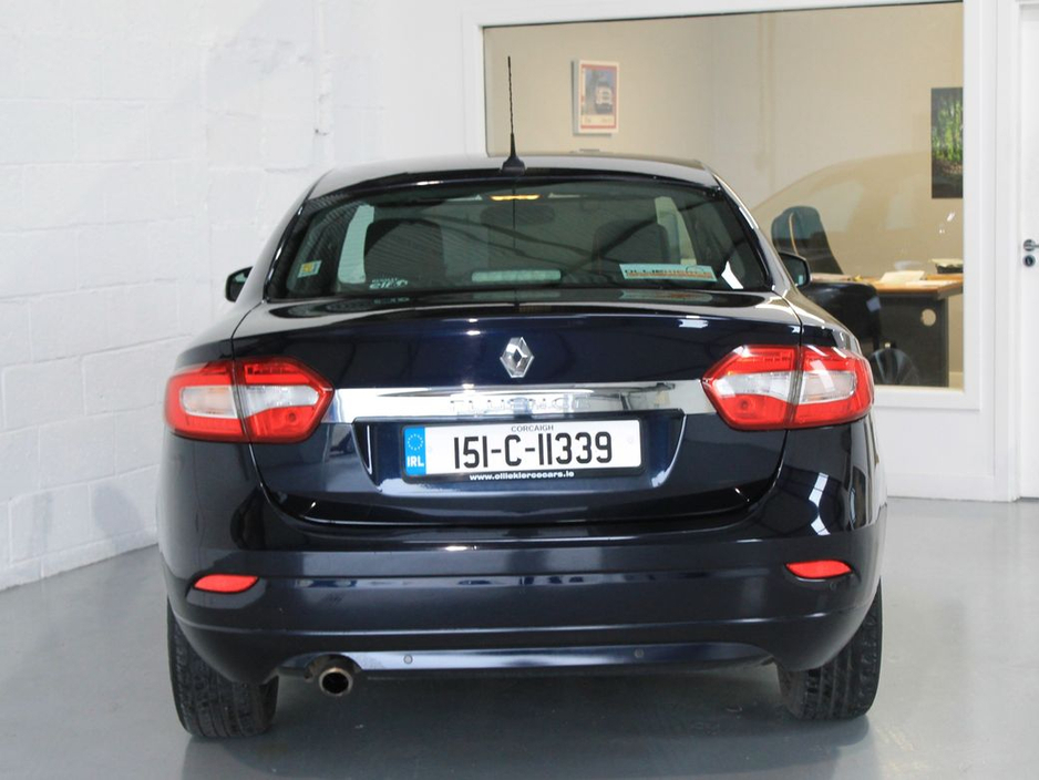 2015 Renault Fluence - image 7