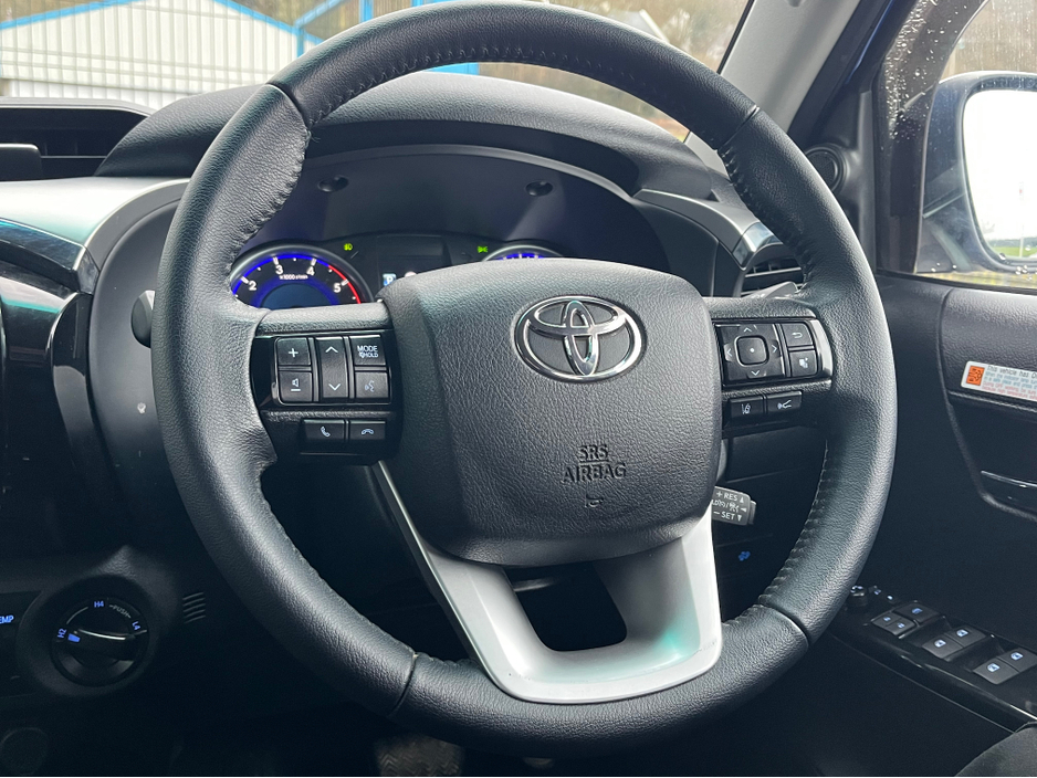 2020 Toyota Hilux 2.4 INVIN D-4D 4WD DCB 4 4DR