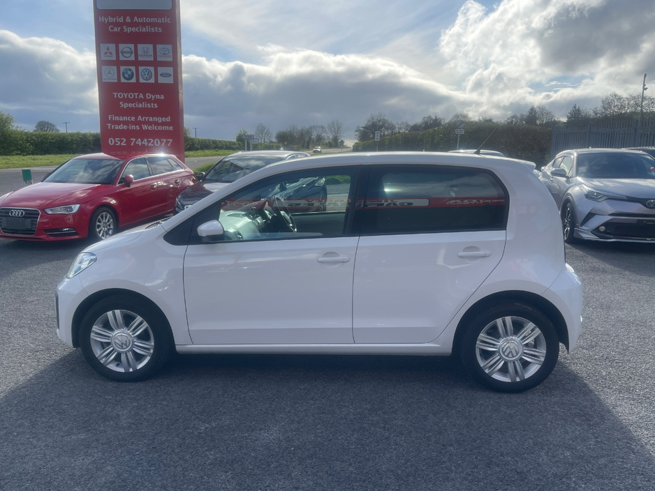 2018 Volkswagen up! - image 4
