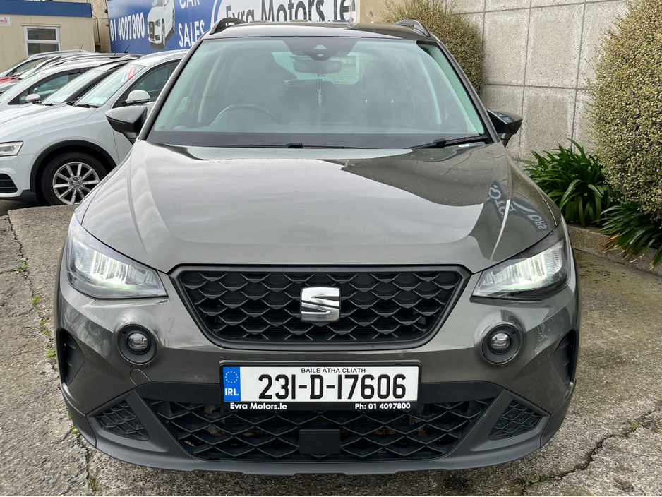 2023 SEAT Arona - image 2