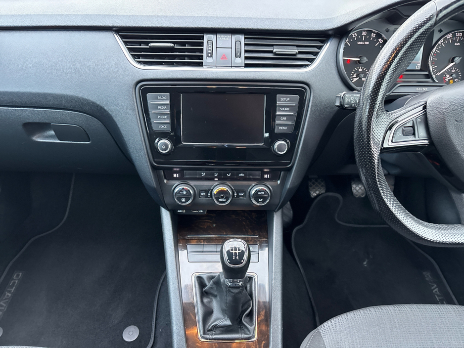 2017 Skoda Octavia STYLE 1.6 TDI 110HP 4DR €12,950