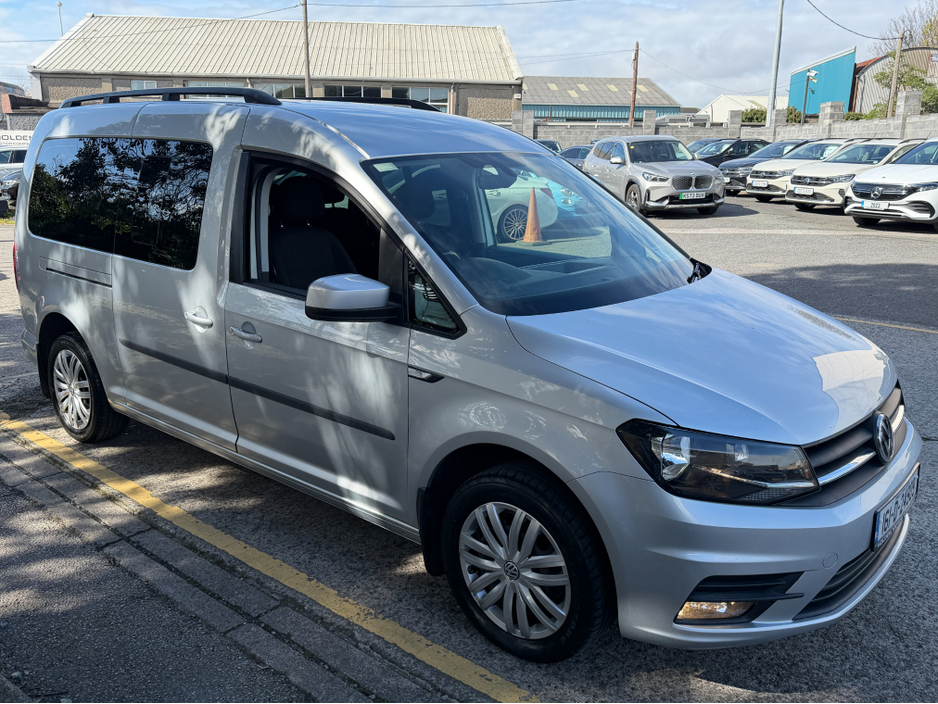 2016 Volkswagen Caddy - image 7