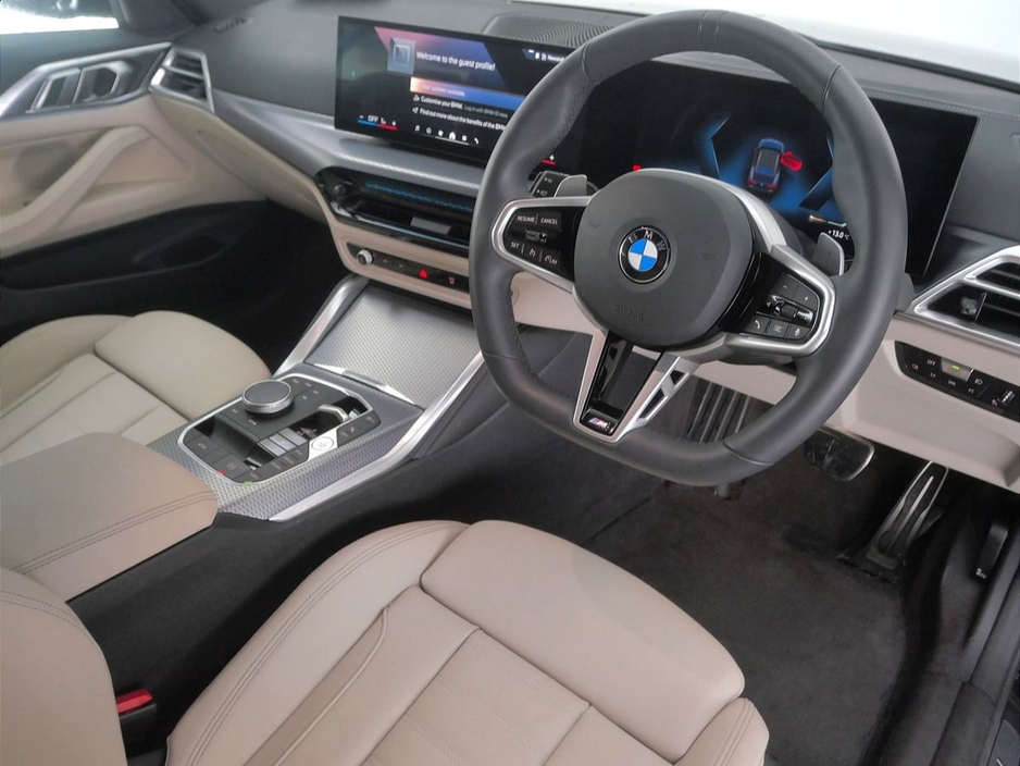 2025 BMW 4 Series - image 6