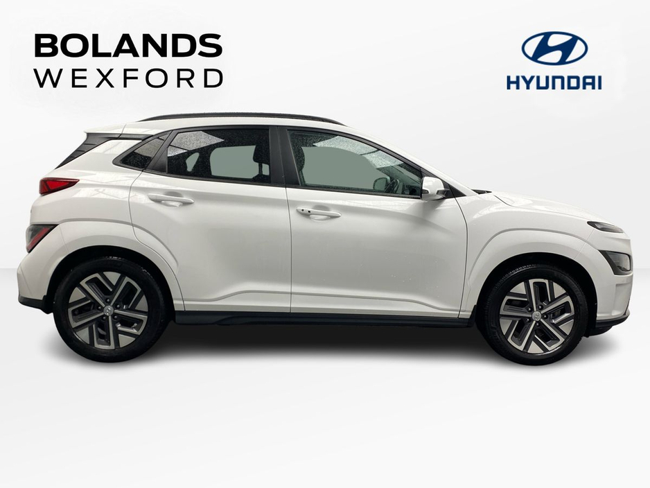 2023 Hyundai Kona - image 4