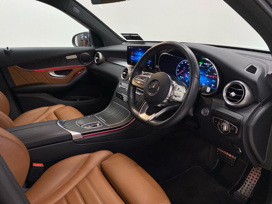 2022 Mercedes-Benz GLC Class - image 9