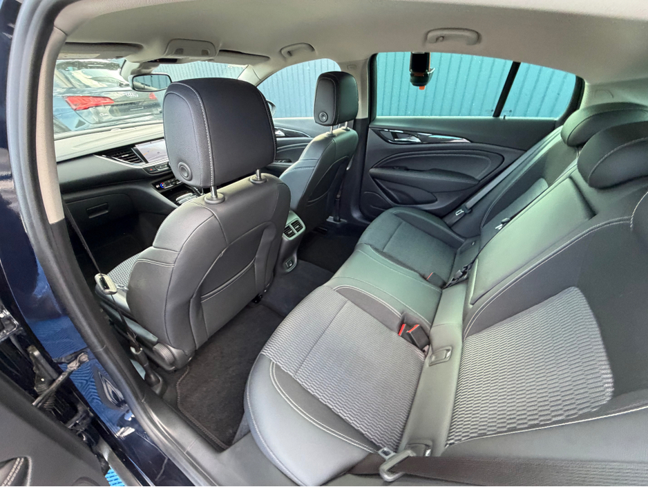 2018 Opel Insignia - image 35