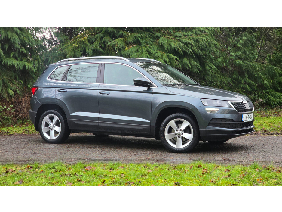 2019 Skoda Karoq - image 3