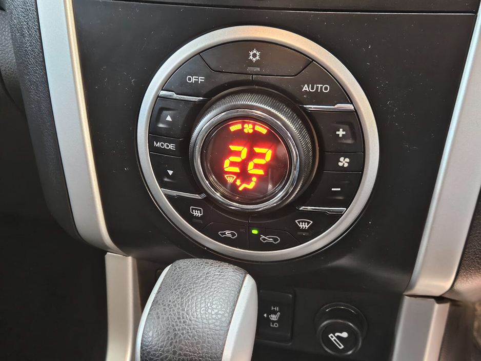 2019 Isuzu D-MAX - image 13