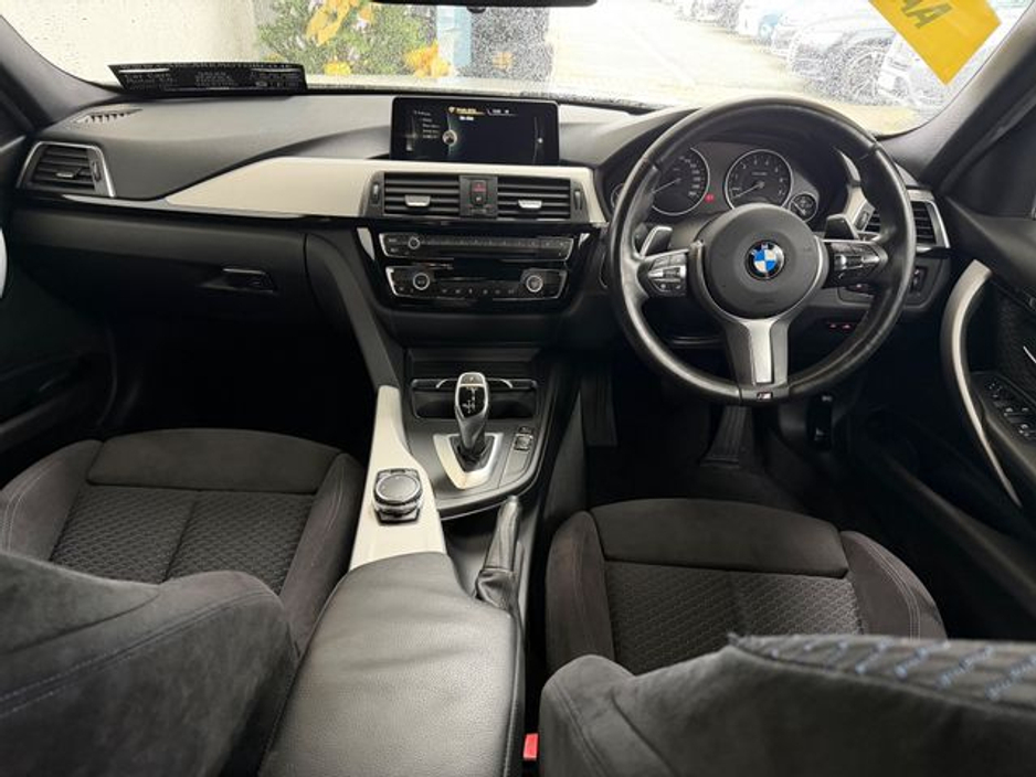 2016 BMW 3 Series 2016 320i M-Sport Automatic €19,777