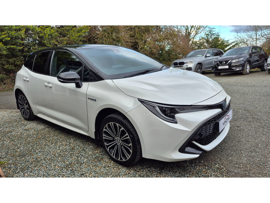 2019 Toyota Corolla HYBRID LUNA SPORT HB 4DR €18,950