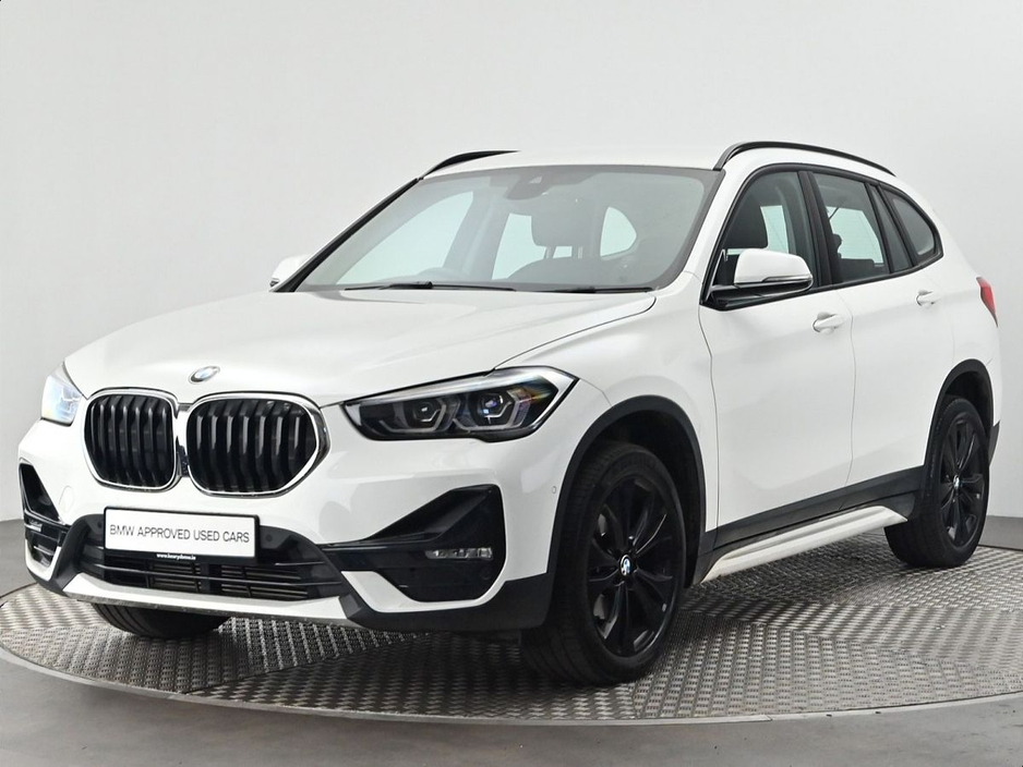 2022 BMW X1 sDrive18i Sport €32,900