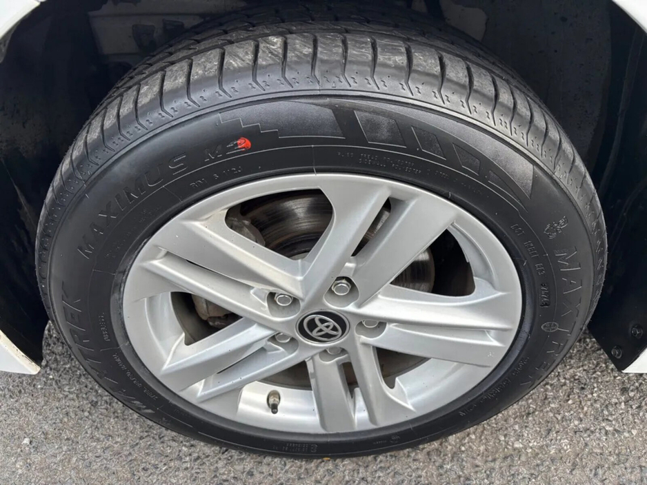 2022 Toyota Corolla 1.8 Hybrid Luna Saloon €20,500