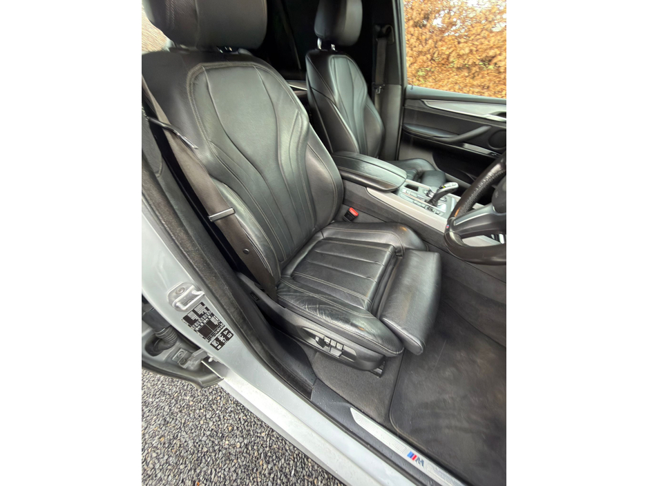 2018 BMW X5 - image 20