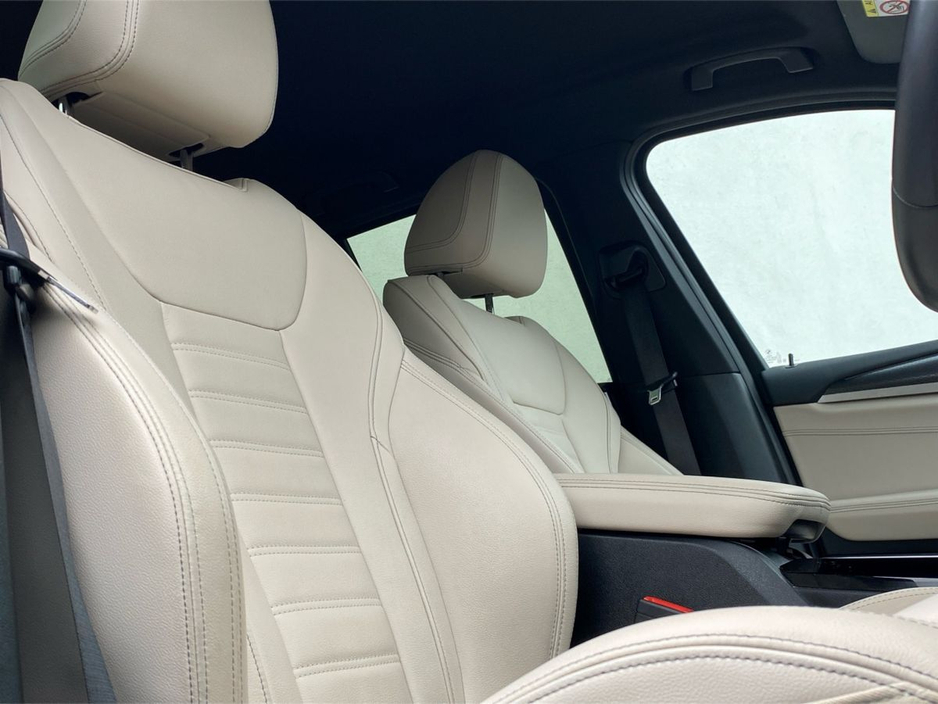 2024 BMW X3 - image 12