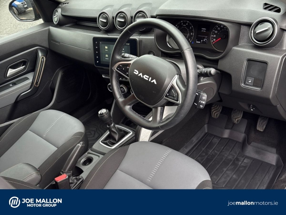 2023 Dacia Duster - image 9