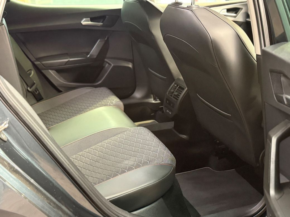 2020 SEAT Leon FR DSG // UPGRADED LIP KIT // PLUG IN HYBRID // 12 MONTH WARRANTY // €19,950