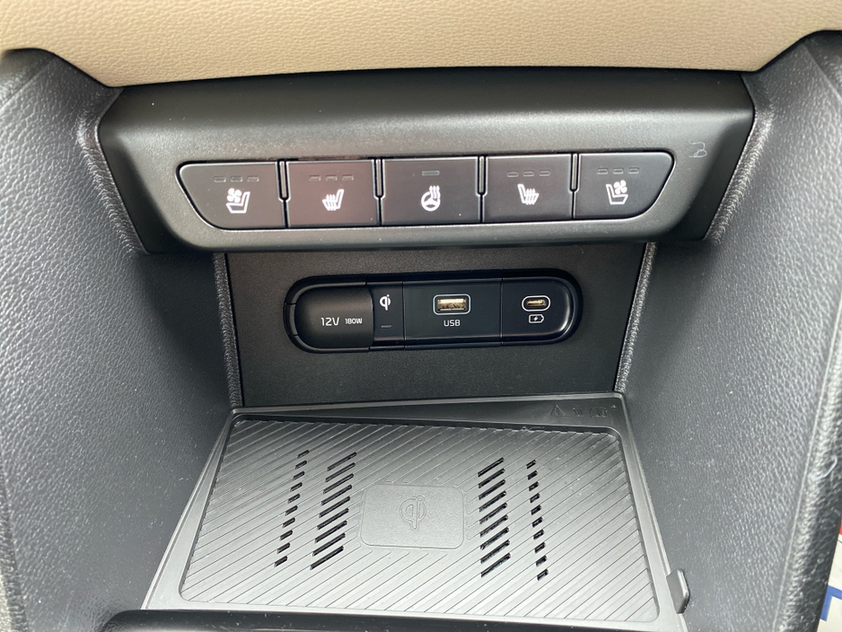 2022 Kia Sportage - image 20