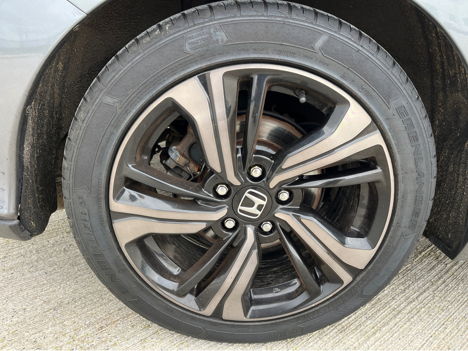 2018 Honda Civic - image 15