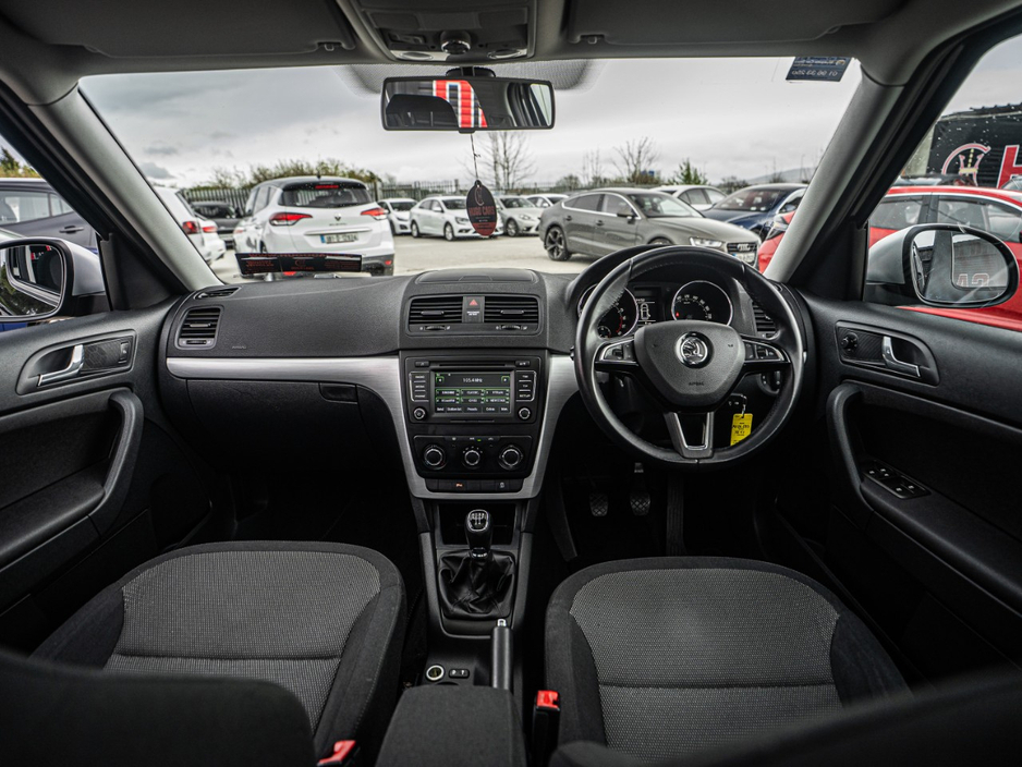 2014 Skoda Yeti - image 6