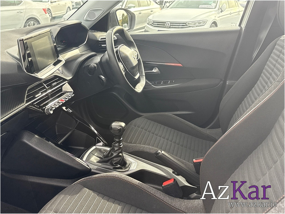 2022 Peugeot 2008 - image 14