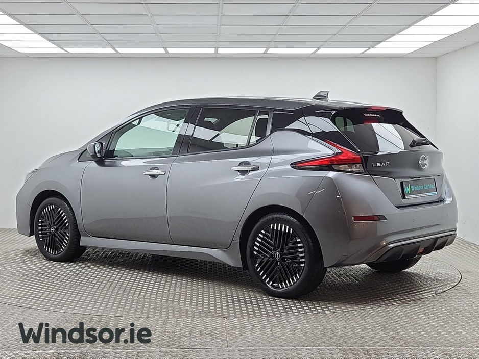 2024 Nissan Leaf - image 2