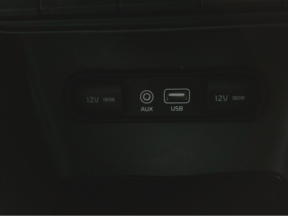 2017 Kia Sportage NCT 2027,€200 TAX, LEATHER  HEATED SEATS, REVERSE CAMERA, CRUISE, TAXED , LOW KMS. €15,999