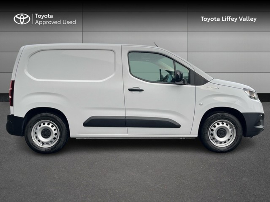 2025 Toyota Proace City PROACE CITY EV FRIDGE VAN €35,128