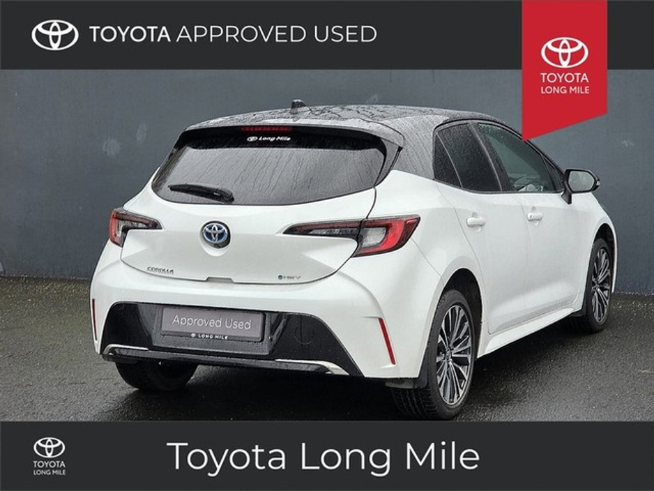 2025 Toyota Corolla 1.8 Hybrid Luna Sport 5dr €33,949