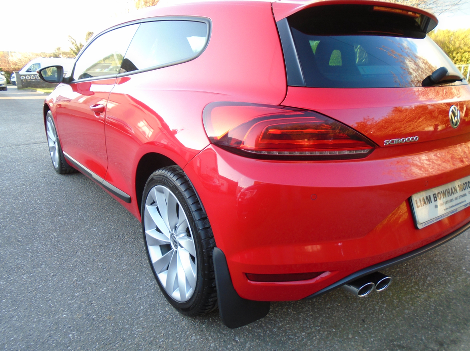 2017 Volkswagen Scirocco - image 11