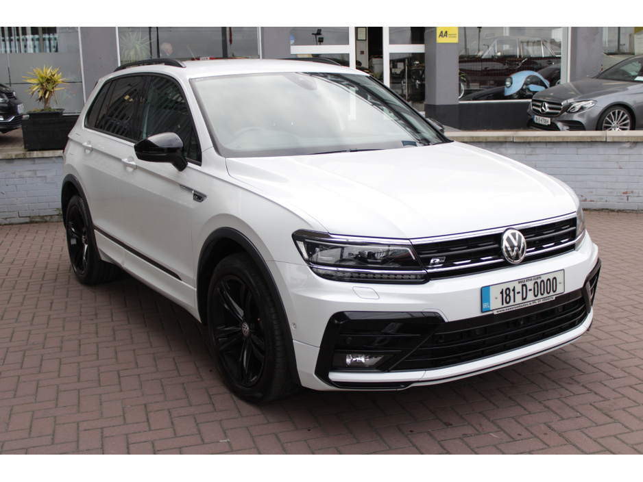 2018 Volkswagen Tiguan - image 2