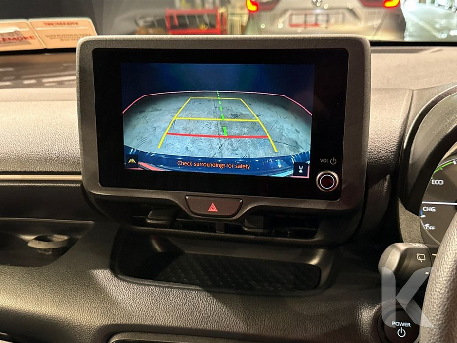 2024 Toyota Yaris - image 22