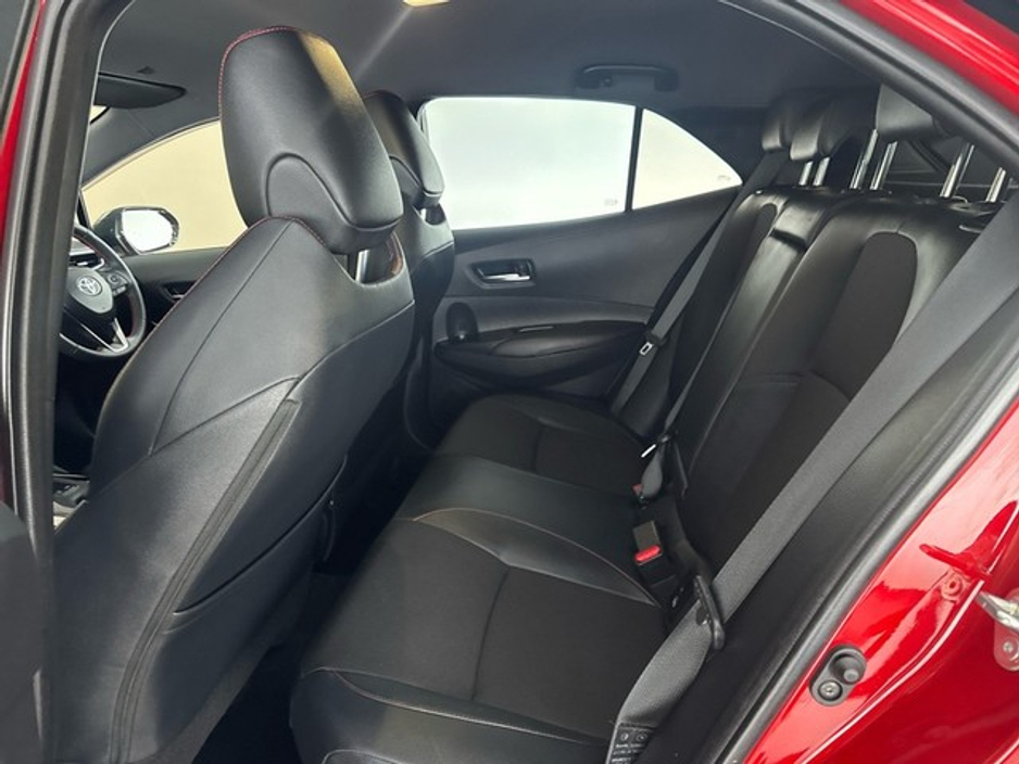 2024 Toyota Corolla - image 7