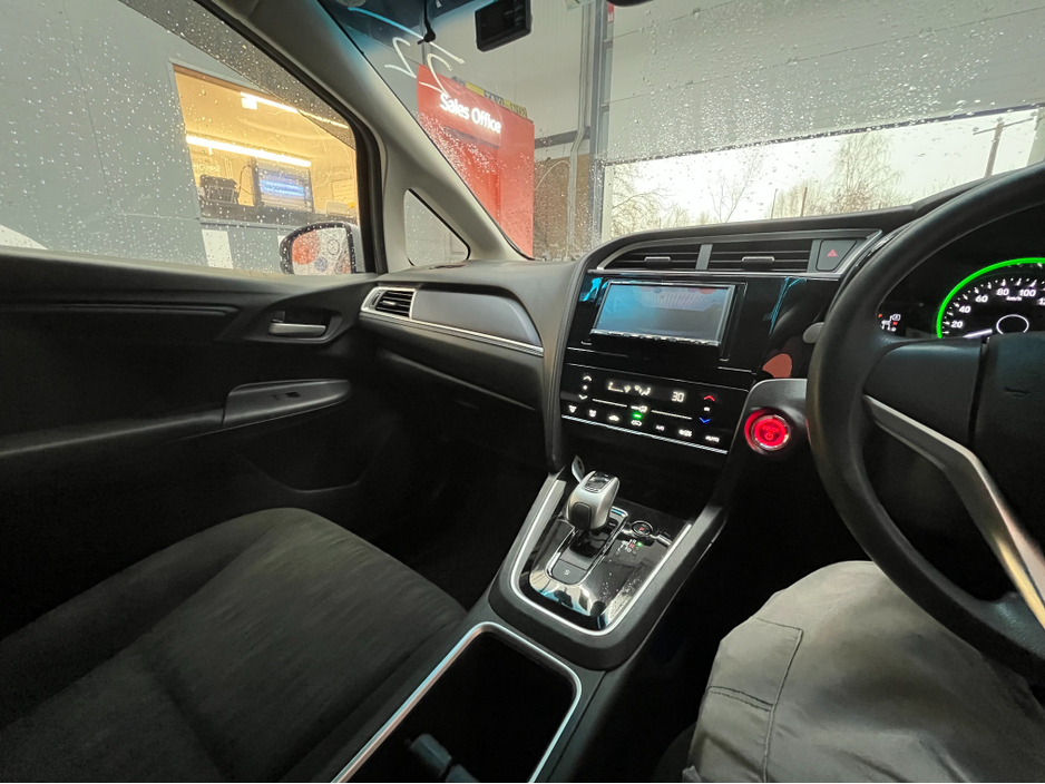 2022 Honda Shuttle €17950 2022 HONDA SHUTTLE HYBRID SENSING 1.5 AUTOMATIC / CRUISE CONTROL / REVERSE CAMERA AND MORE €17,950