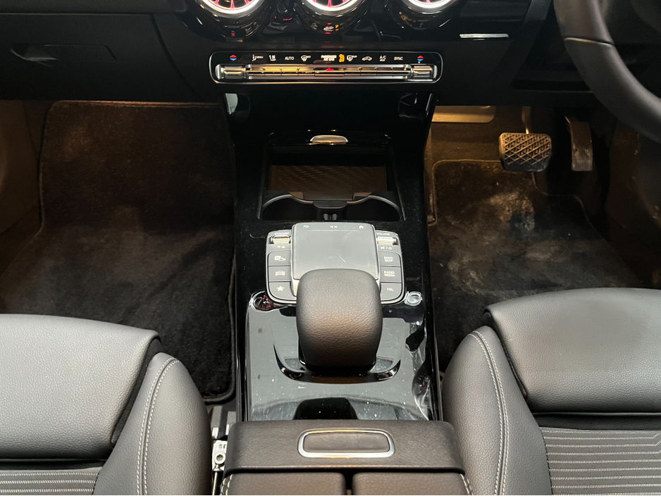 2023 Mercedes-Benz CLA Class €37950 2023 MERCEDES-BENZ CLA200D 1.9 AUTOMATIC / CRUISE CONTROL / REVERSE CAMERA / ELECTRIC MEMORY & HEATED SEATS / PADDLE SHIFTERS / AMBIENT LIGHTS AND MORE €37,950