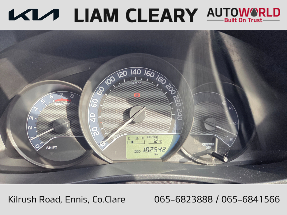 2015 Toyota Corolla - image 12