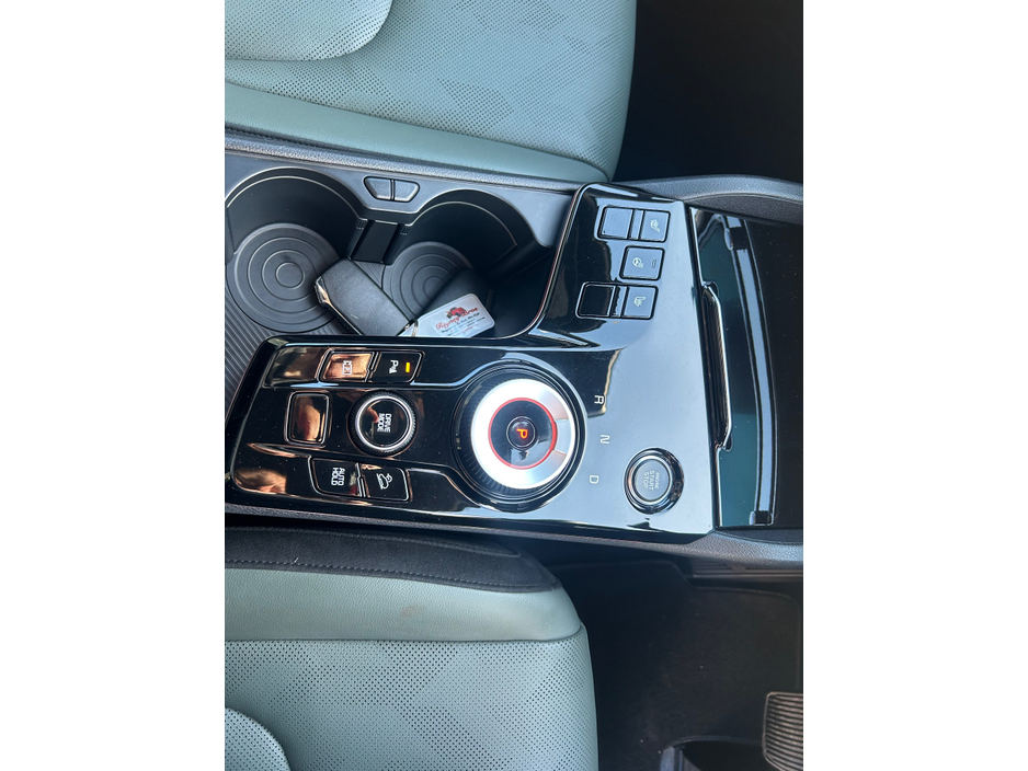 2024 Kia Sportage - image 16