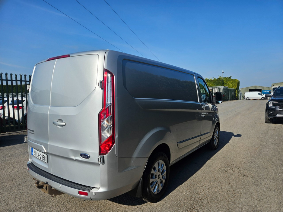 2019 Ford Transit - image 5