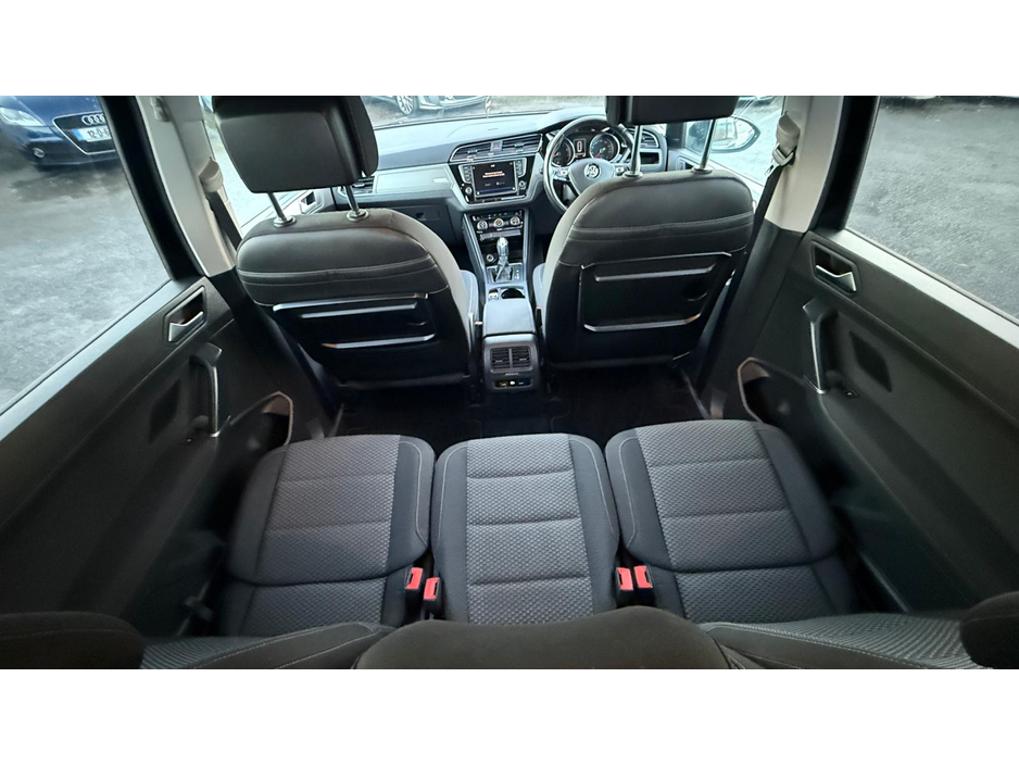 2016 Volkswagen Touran - image 20