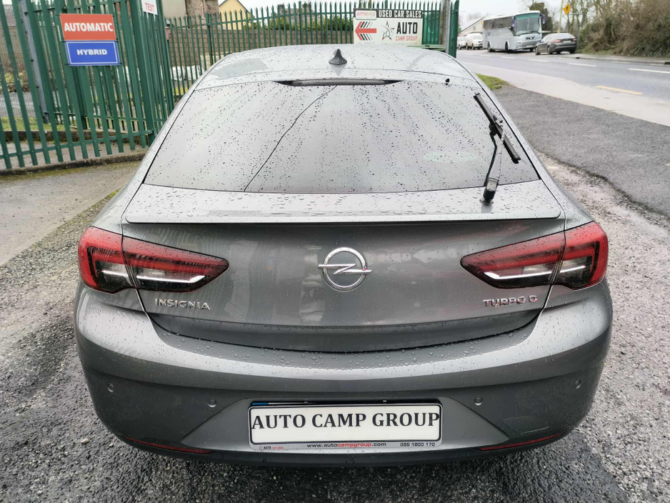 2018 Opel Insignia - image 6